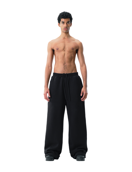 BLACK DISTRESSED SWEATPANTS